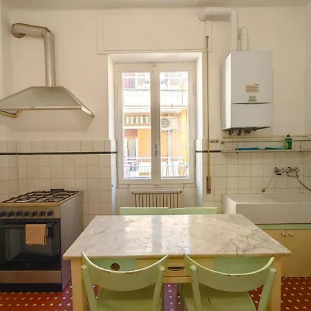 Hostdomus - La Nassa Apartmán *